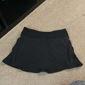 Black lululemon tennis skirt